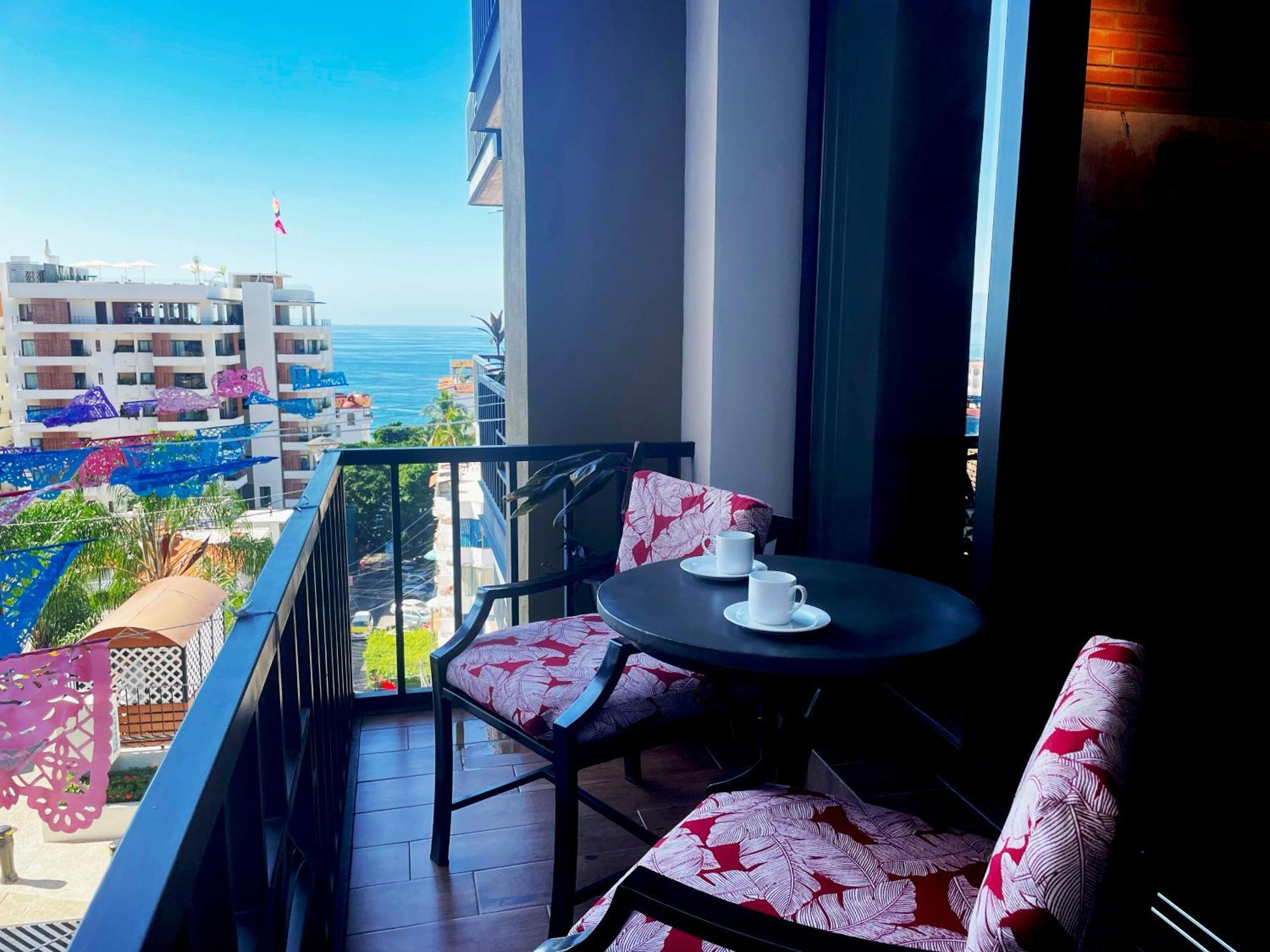 Apart-hotel Pinnacle 179 - Adults Only 4*